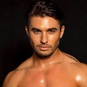 Meet your Posher, Montgomery